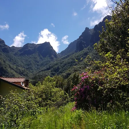 Casinhas Da Laurissilva Lodge