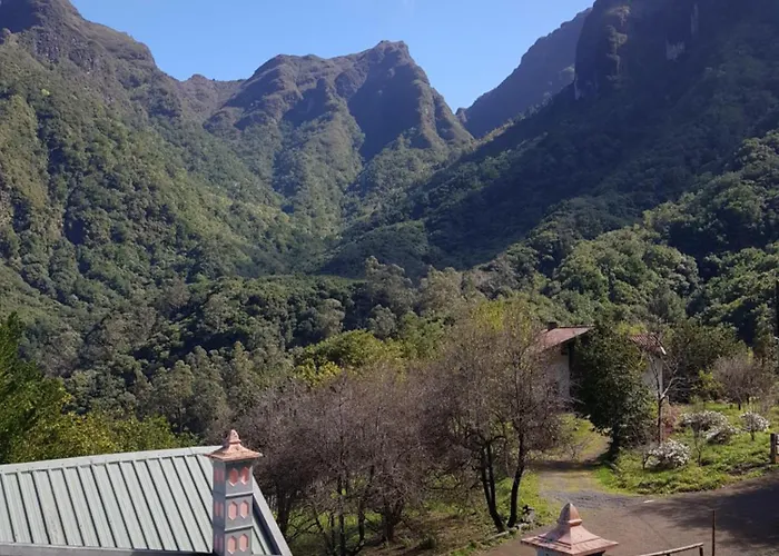 Casinhas Da Laurissilva Lodge São Vicente