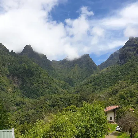 Casinhas Da Laurissilva * São Vicente
